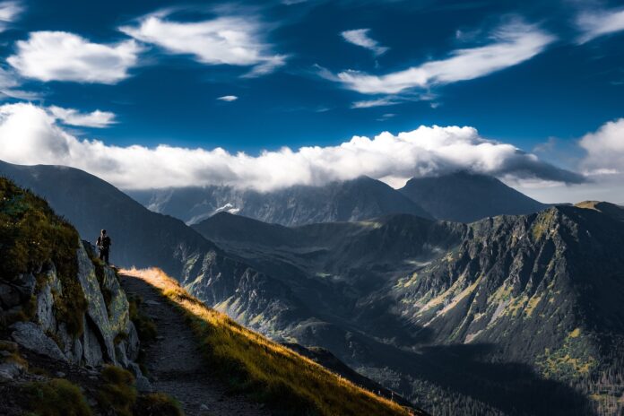 découvrez des destinations fascinantes, des conseils de voyage pratiques et des expériences inoubliables à travers le monde. préparez-vous à explorer de nouveaux horizons et à créer des souvenirs mémorables avec notre guide de voyage complet.