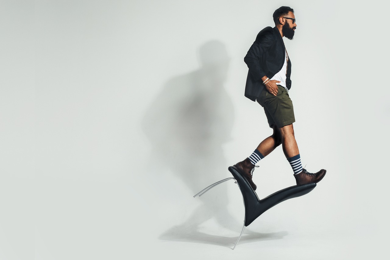 découvrez les dernières tendances de la mode avec notre guide complet sur la fashion. explorez des conseils de style, des astuces pour assembler vos tenues, et les indispensables de la saison. soyez à la pointe de la mode et exprimez votre personnalité à travers vos choix vestimentaires.