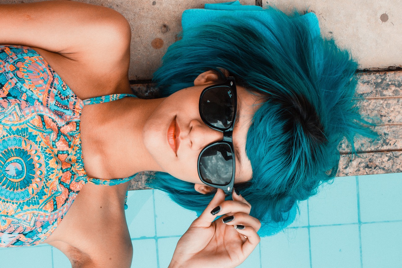 découvrez les derniÚres tendances de la mode avec nos conseils et inspirations pour rester à la pointe du style. explorez les looks incontournables, les couleurs vedettes et les piÚces essentielles de la saison.